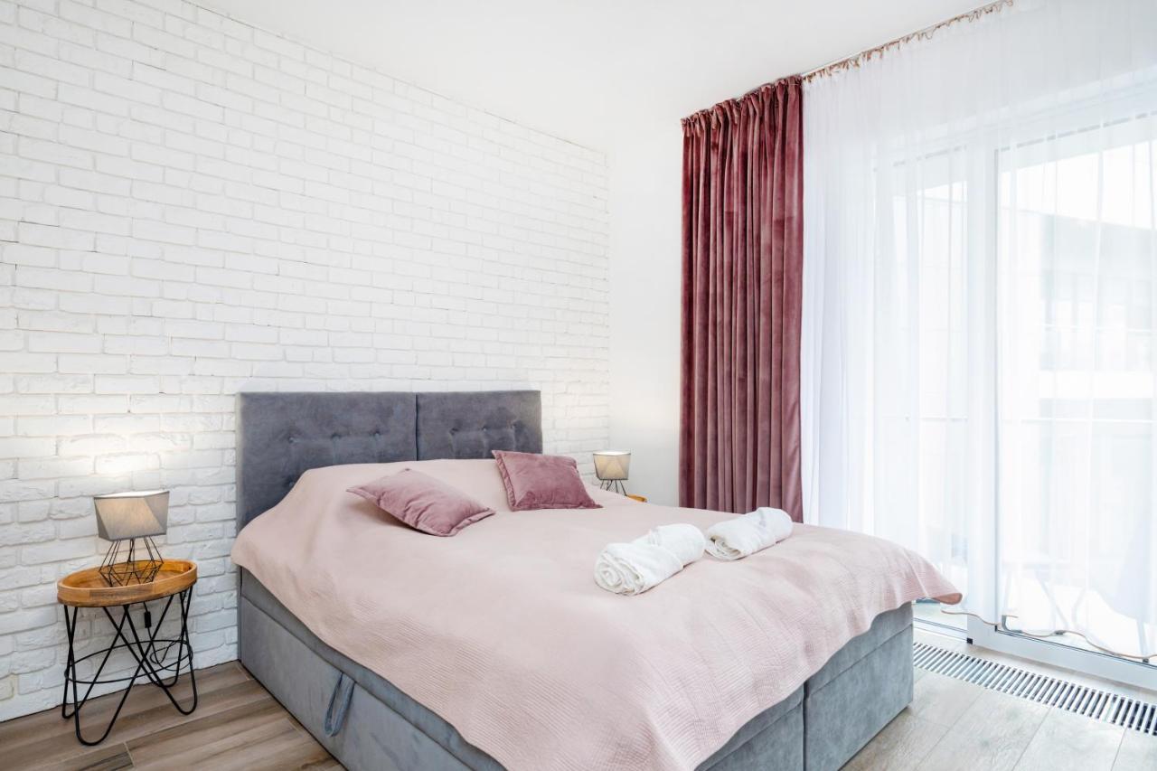 Gold Flamingo Apartament By Noclegi Renters Miedzyzdroje Ngoại thất bức ảnh
